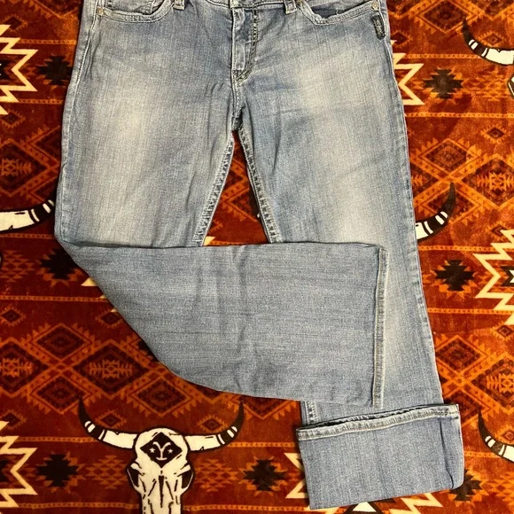 Silver Jeans Suki Boot Cut in Classic Blue - Picture 2 of 8